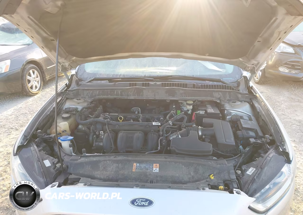 2015 Ford Fusion S VIN:3FA6P0G76FR159080 - 10
