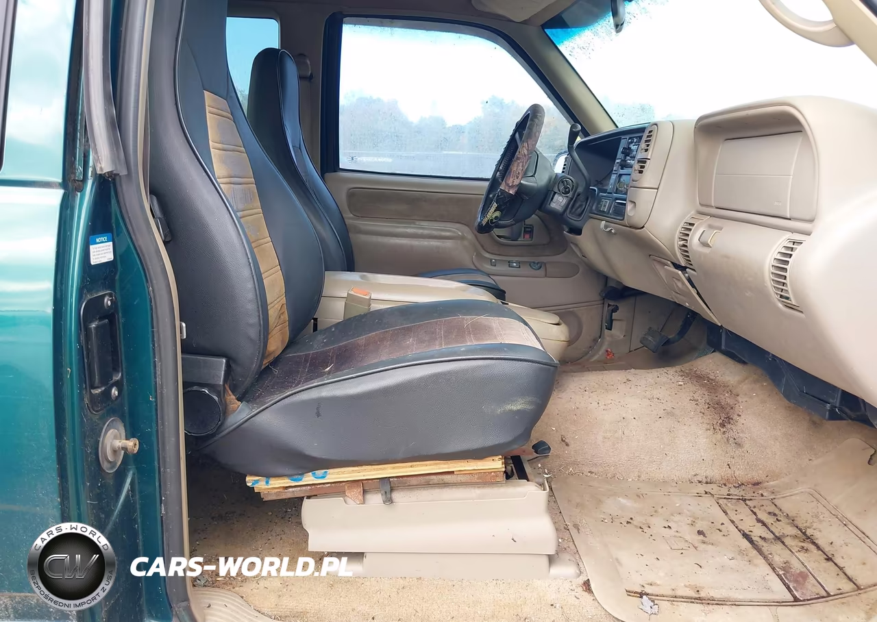 1997 Chevrolet K1500 Fleetside VIN:2GCEK19R9V1155052 - 5