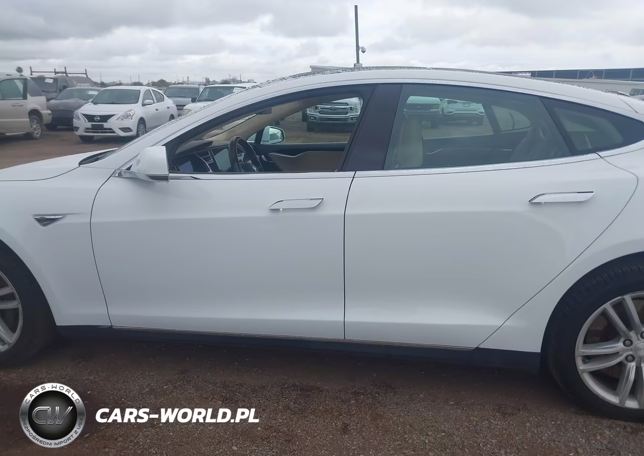 2013 Tesla Model S VIN:5YJSA1CN4DFP20556 - 14