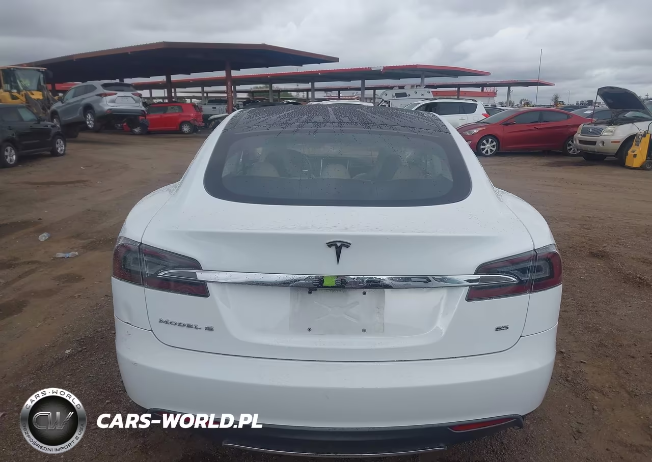 2013 Tesla Model S VIN:5YJSA1CN4DFP20556 - 16