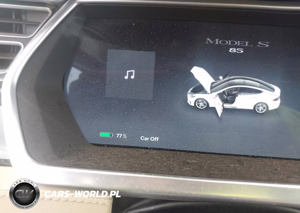 2013 Tesla Model S VIN:5YJSA1CN4DFP20556 - 17