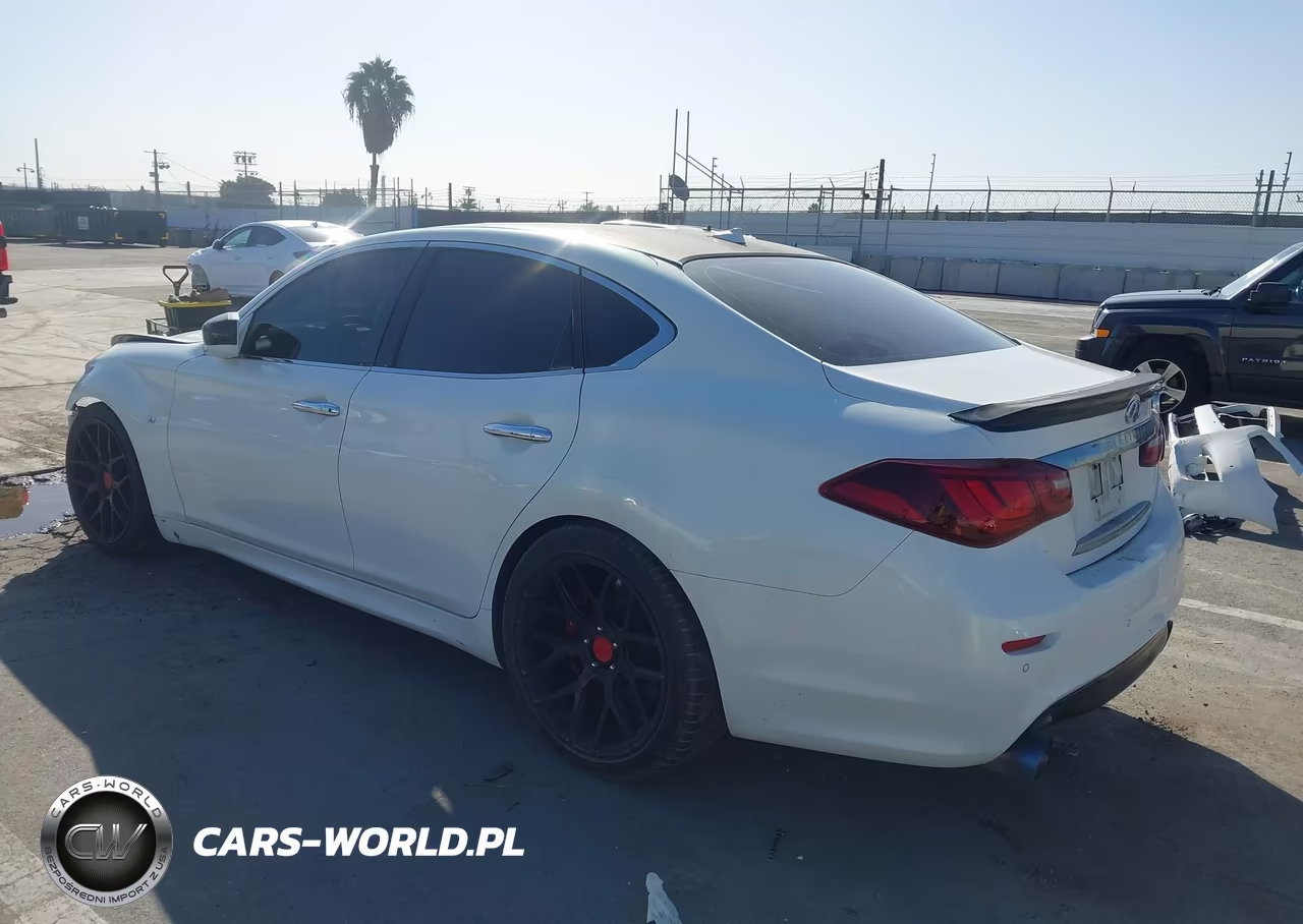 2012 Infiniti M37 VIN:JN1BY1AP3CM336079 - 3