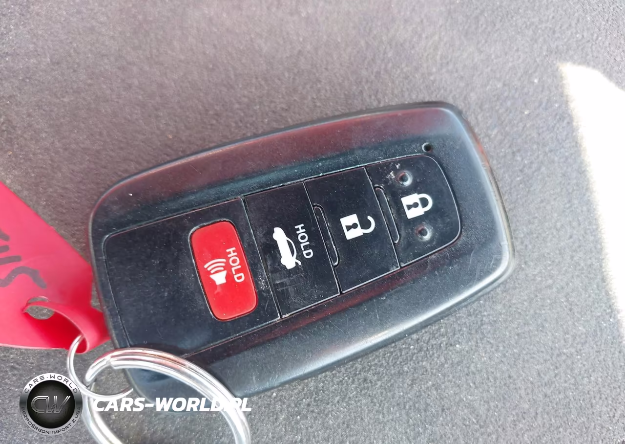 2021 Toyota Corolla Hybrid Le VIN:JTDEAMDE8MJ021937 - 11