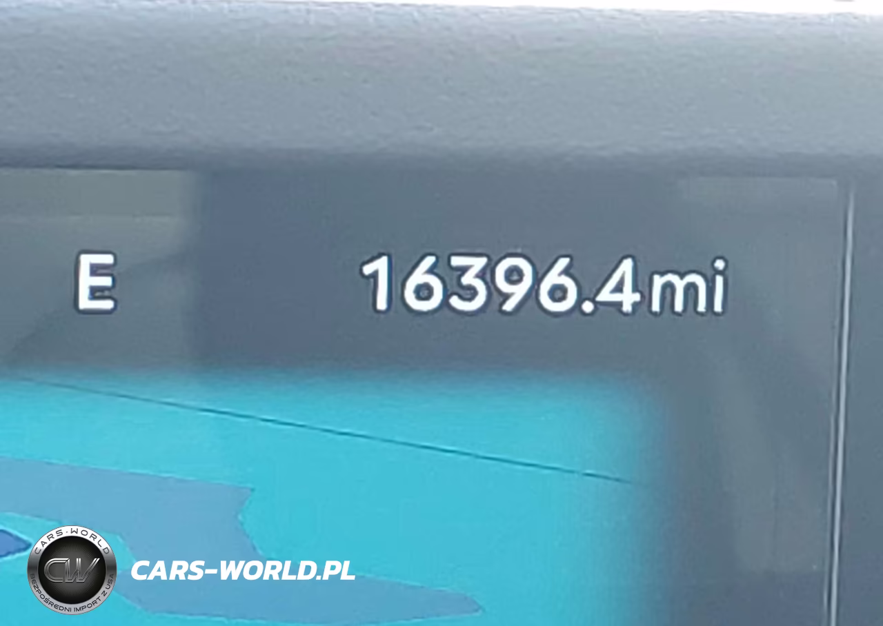 2026 Lincoln Nautilus Premiere VIN:5LMPJ8JA1TJ036630 - 16
