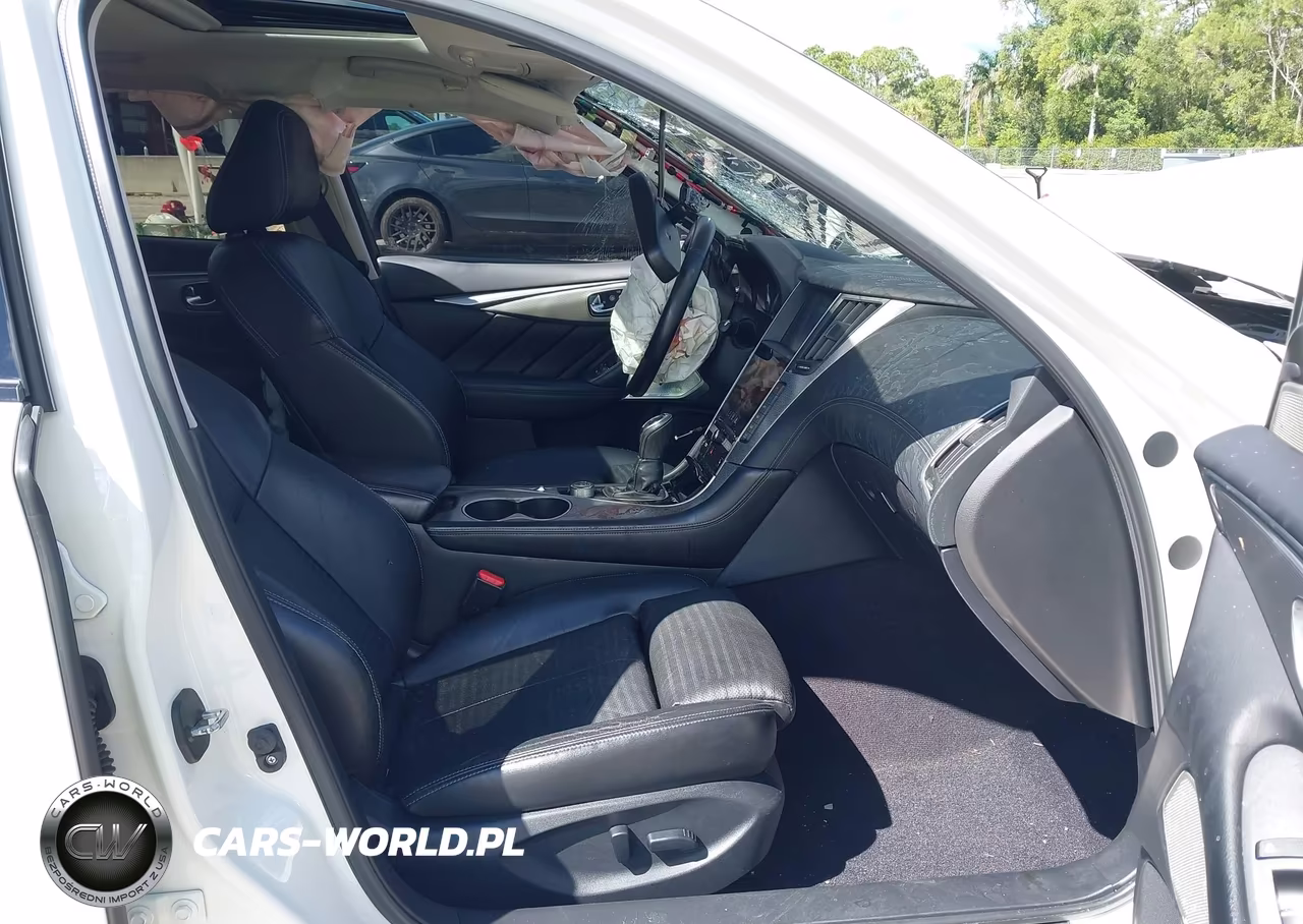 2019 Infiniti Q50 Luxe VIN:JN1EV7AR6KM593472 - 5