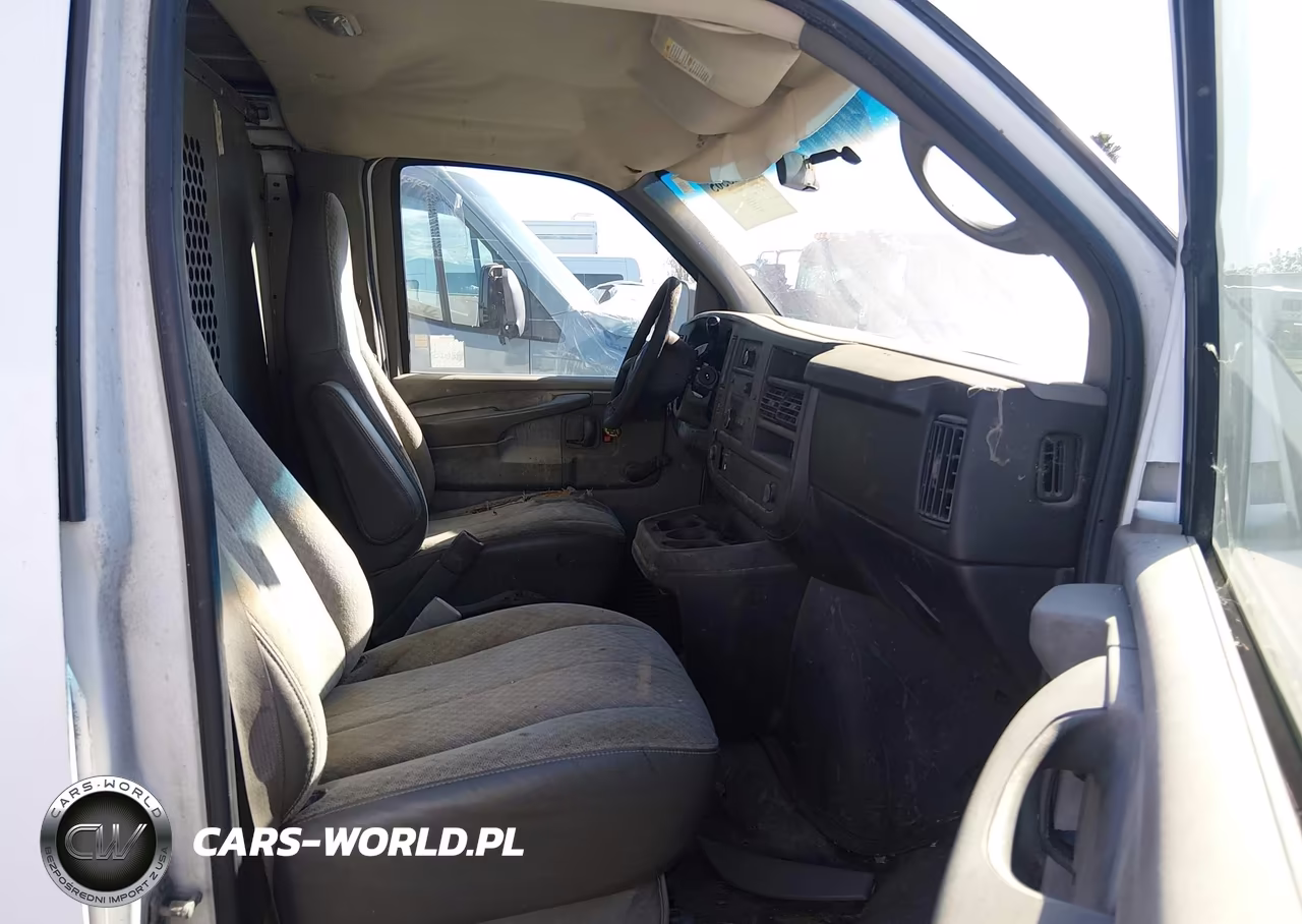 2009 Chevrolet Express 2500 Work Van VIN:1GCGG29C191117757 - 5