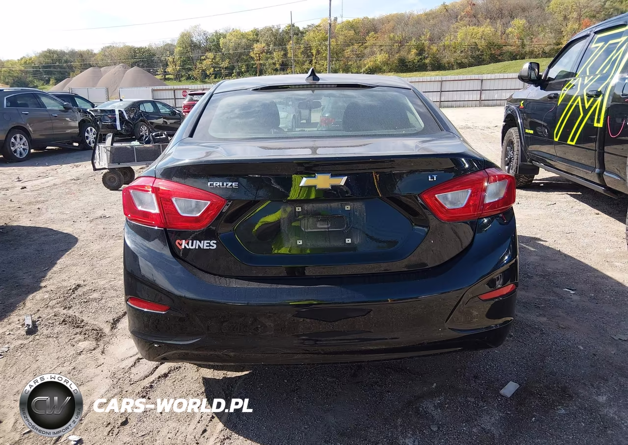 2017 Chevrolet Cruze Lt Auto VIN:1G1BE5SMXH7180011 - 16