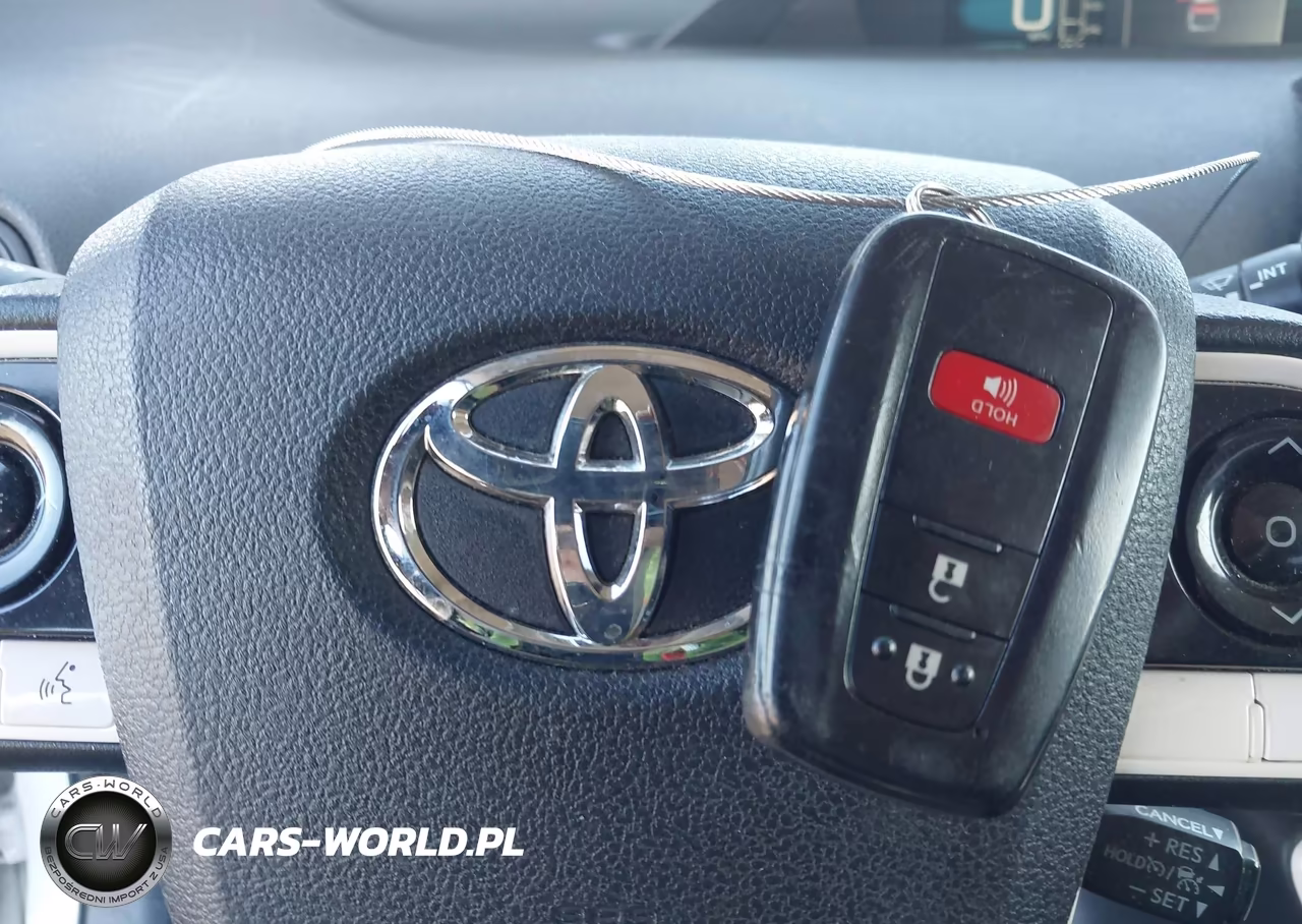 2018 Toyota Prius One VIN:JTDKBRFU8J3082559 - 11
