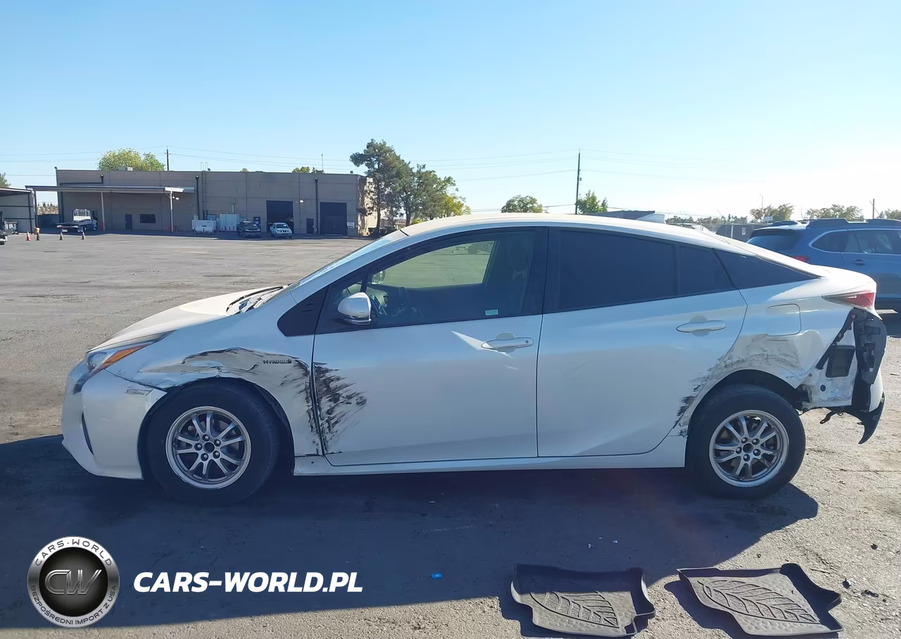 2018 Toyota Prius One VIN:JTDKBRFU8J3082559 - 15