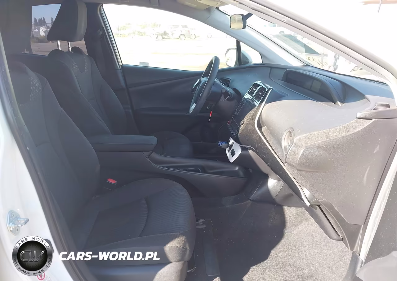 2018 Toyota Prius One VIN:JTDKBRFU8J3082559 - 5