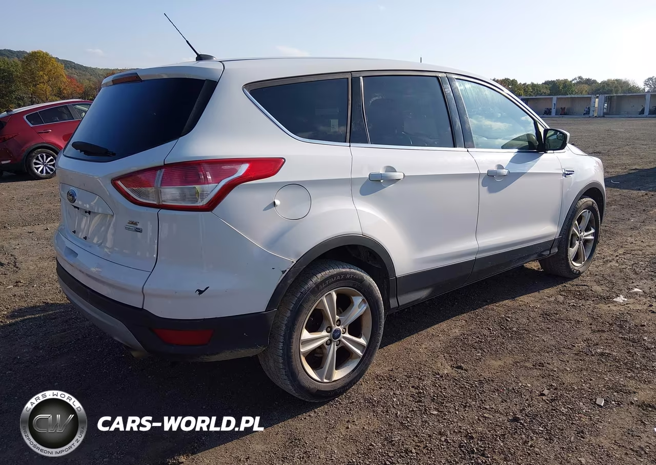 2015 Ford Escape Se VIN:1FMCU9GX6FUA45837 - 4