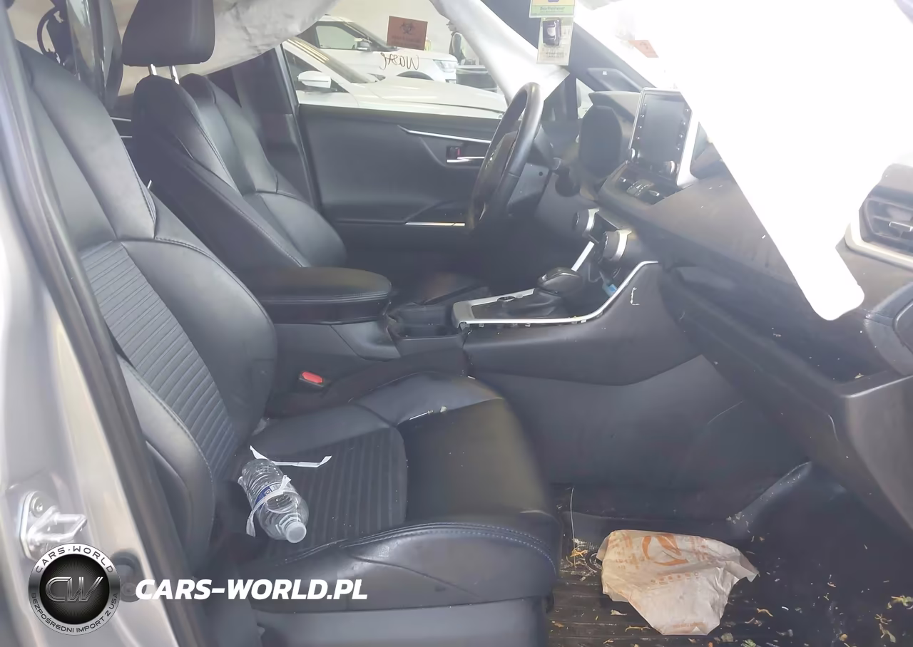 2020 Toyota Rav4 Hybrid Xse VIN:2T3EWRFV3LW053903 - 5