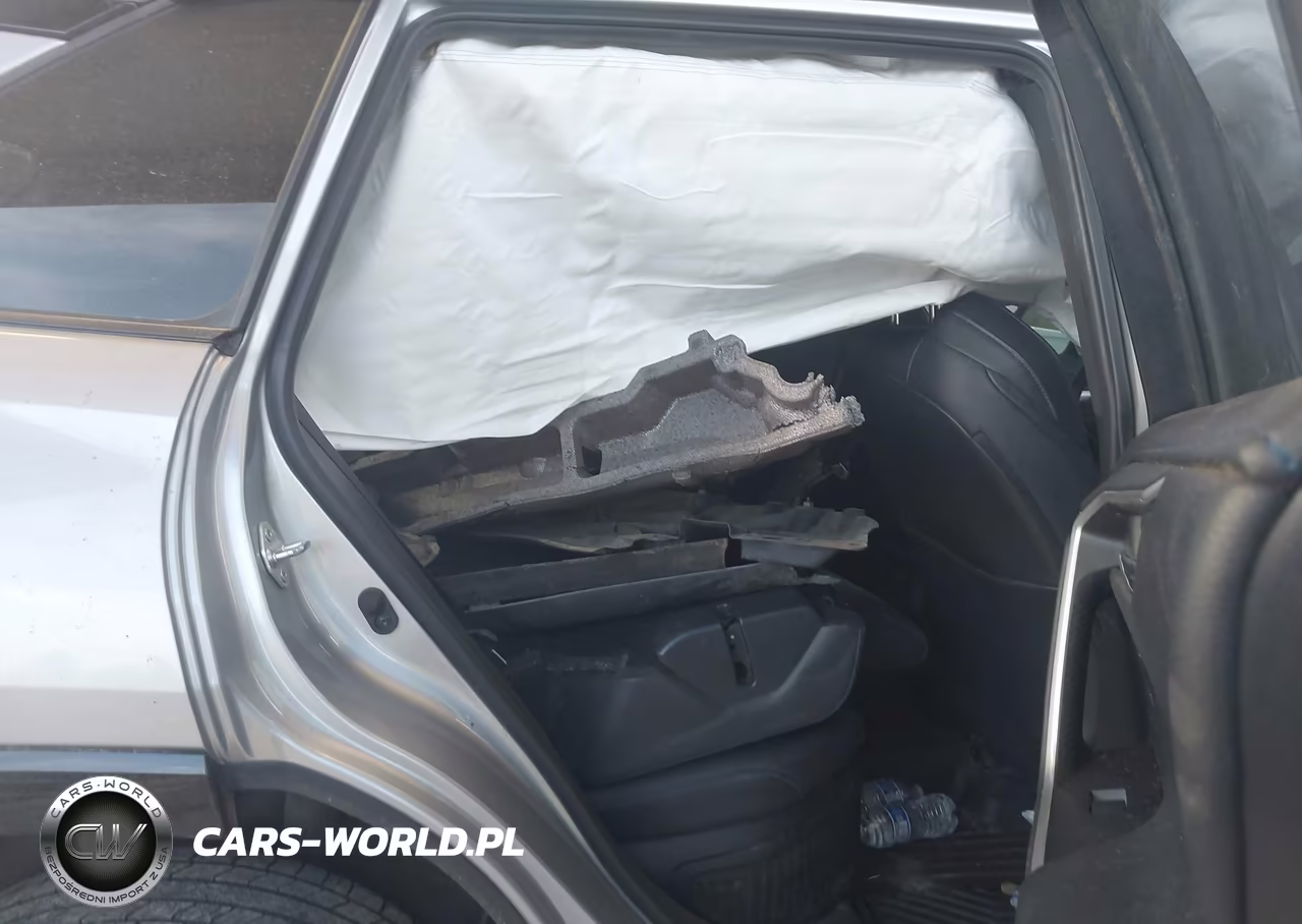 2020 Toyota Rav4 Hybrid Xse VIN:2T3EWRFV3LW053903 - 8