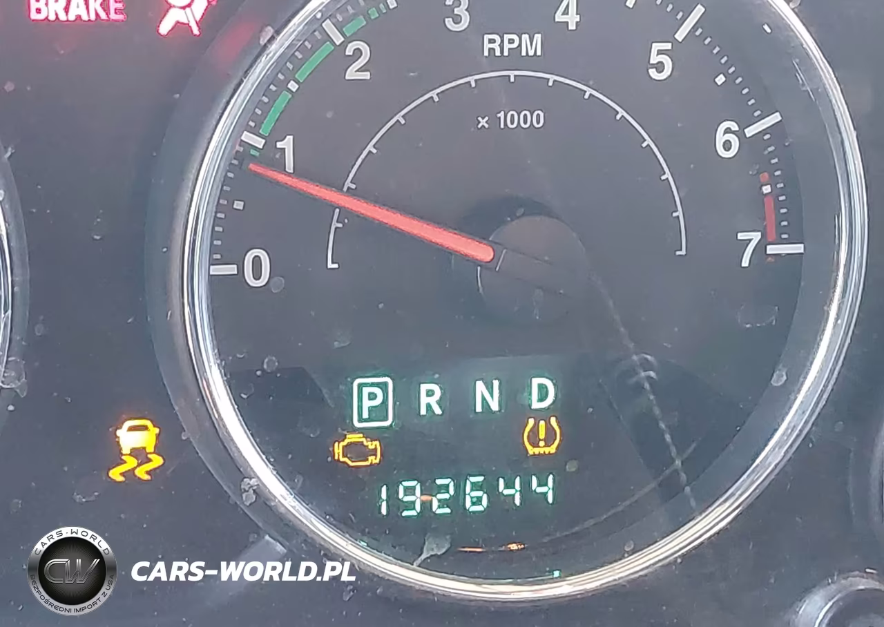 2013 Jeep Wrangler Unlimited Sport VIN:1C4BJWDG0DL582086 - 16