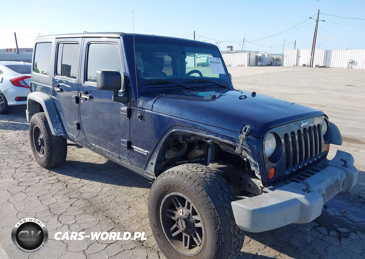 2013 Jeep Wrangler Unlimited Sport VIN:1C4BJWDG0DL582086 - 6
