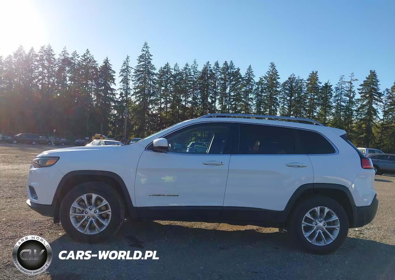 2019 Jeep Cherokee Latitude 4X4 VIN:1C4PJMCB4KD210533 - 14