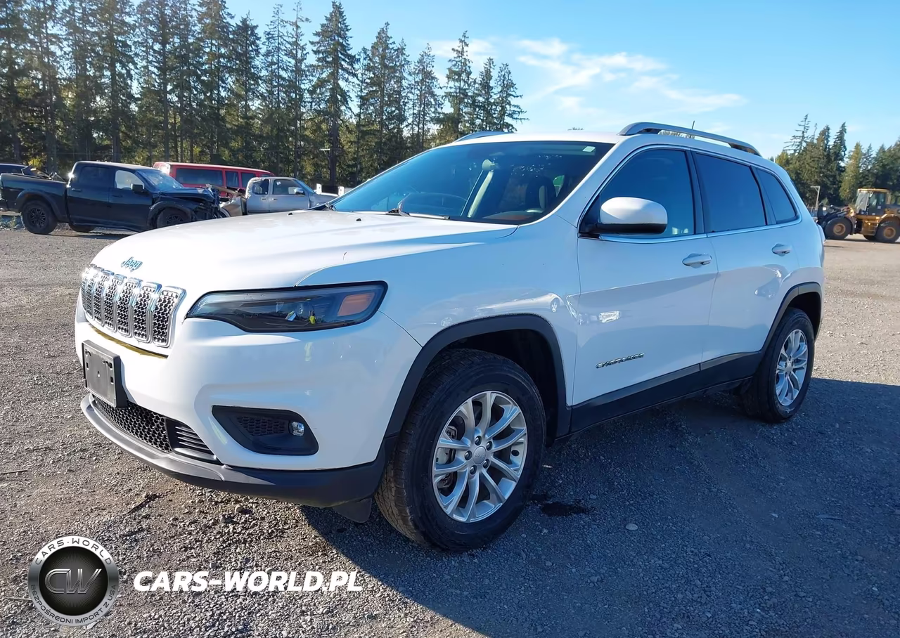 2019 Jeep Cherokee Latitude 4X4 VIN:1C4PJMCB4KD210533 - 2