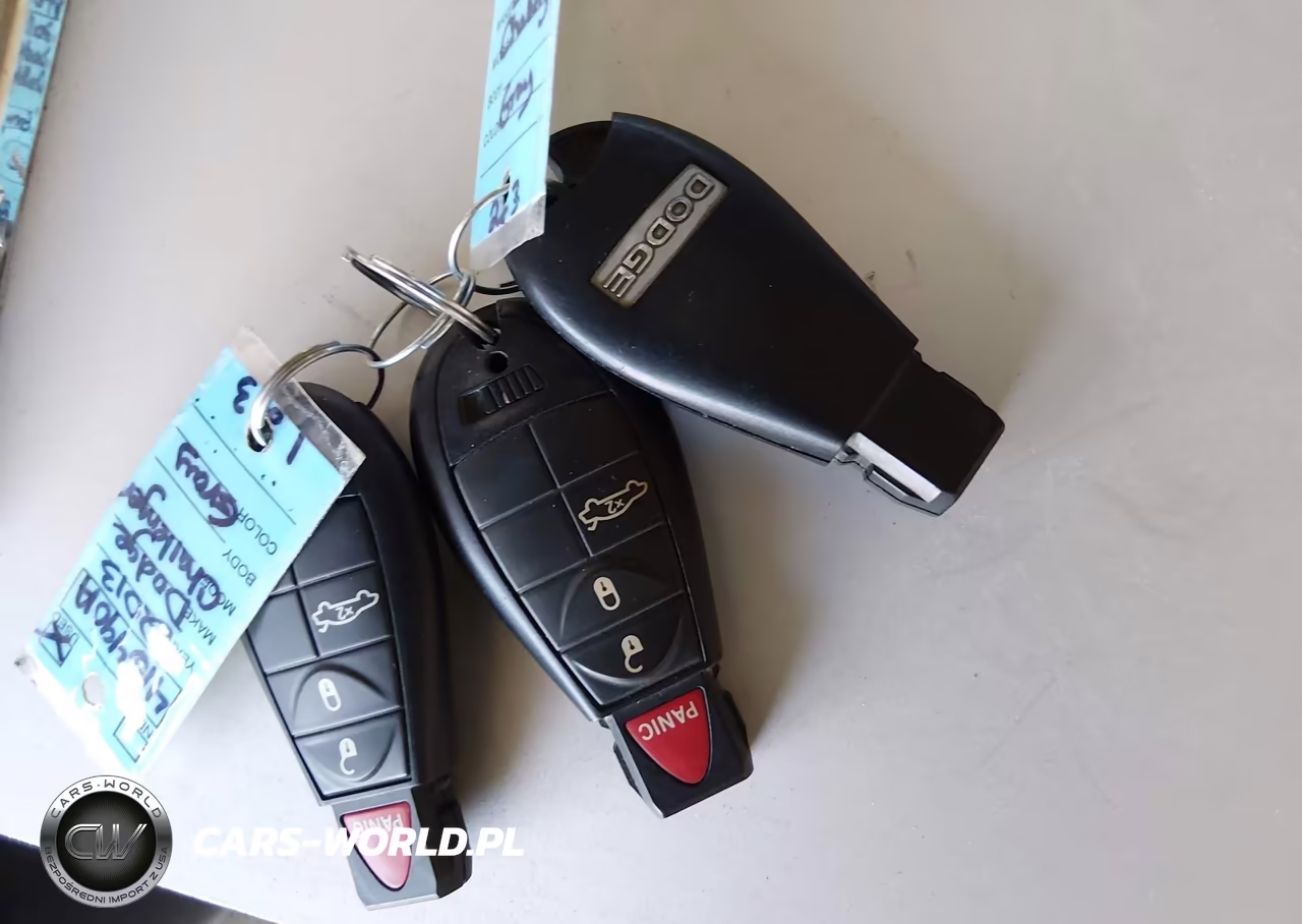 2013 Dodge Challenger Sxt VIN:2C3CDYAG8DH670039 - 11