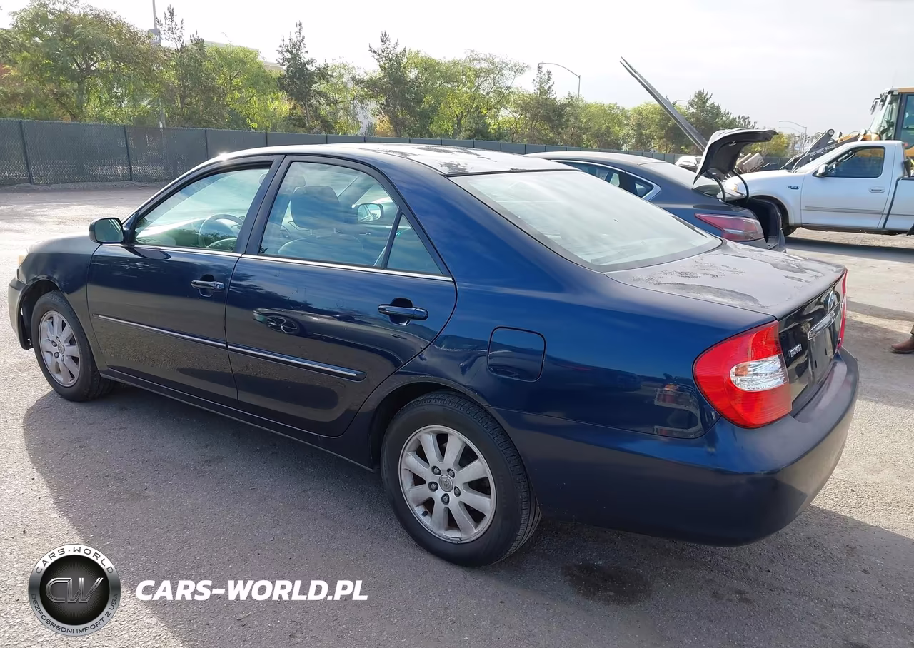 2003 Toyota Camry Xle V6 VIN:4T1BF32K33U056885 - 3