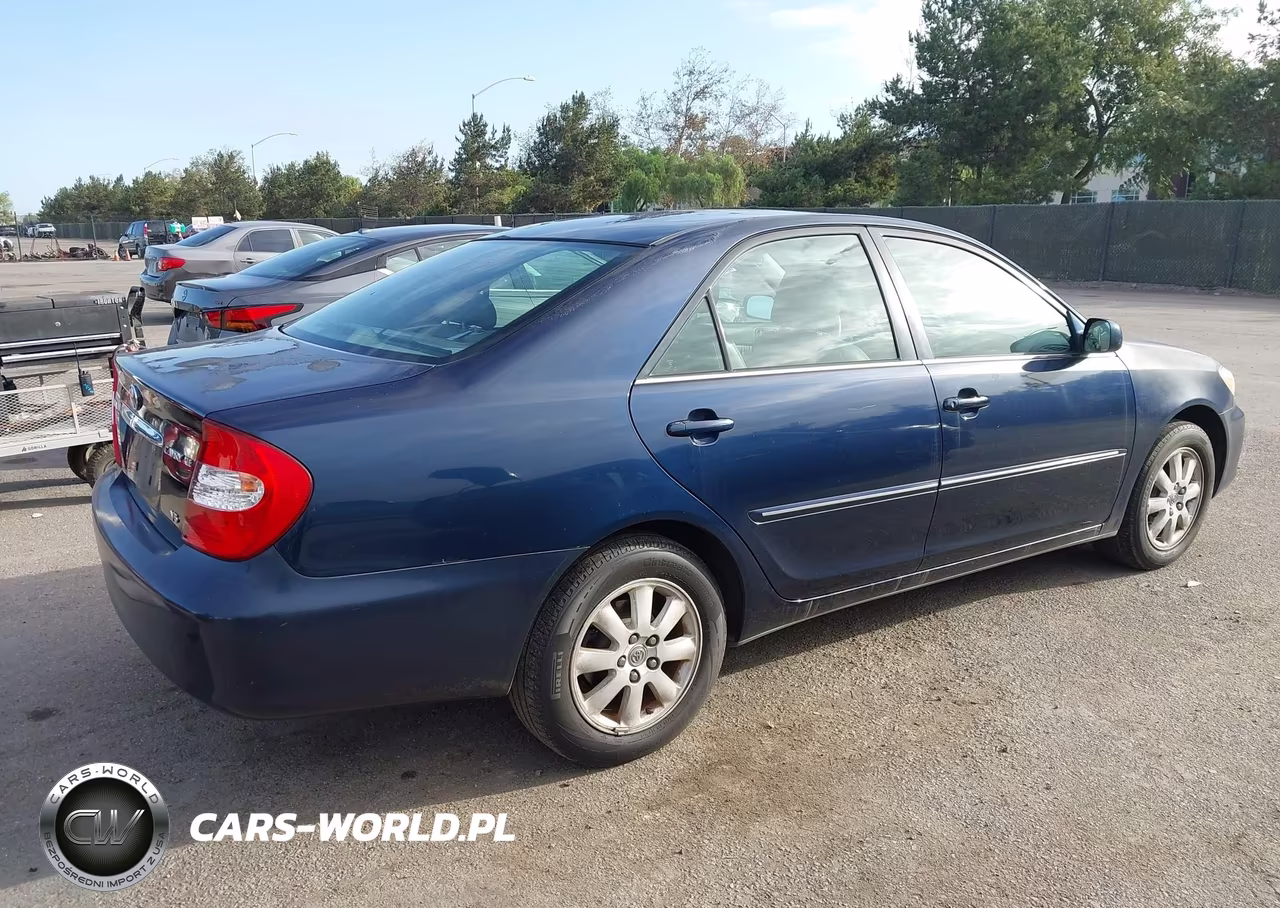2003 Toyota Camry Xle V6 VIN:4T1BF32K33U056885 - 4