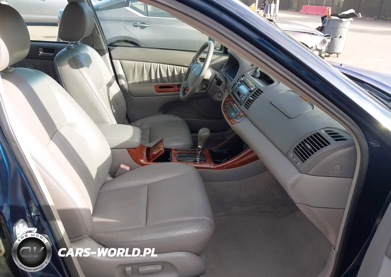 2003 Toyota Camry Xle V6 VIN:4T1BF32K33U056885 - 5