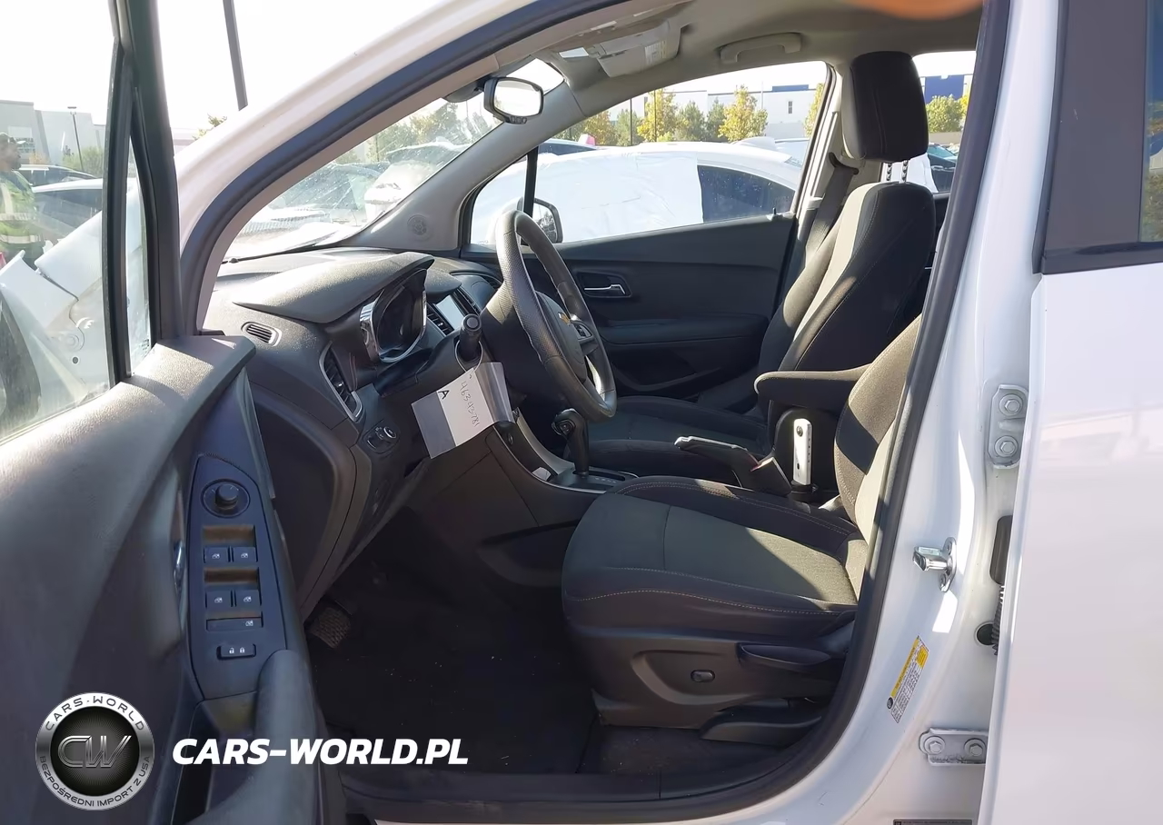 2019 Chevrolet Trax Ls VIN:3GNCJKSB6KL352789 - 5