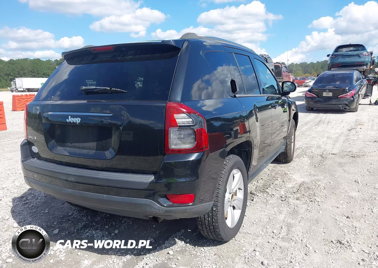 2014 Jeep Compass Sport VIN:1C4NJDBB3ED567943 - 4
