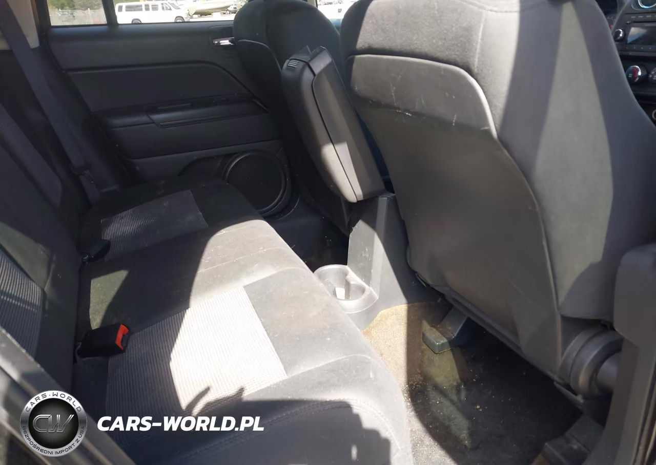 2014 Jeep Compass Sport VIN:1C4NJDBB3ED567943 - 8
