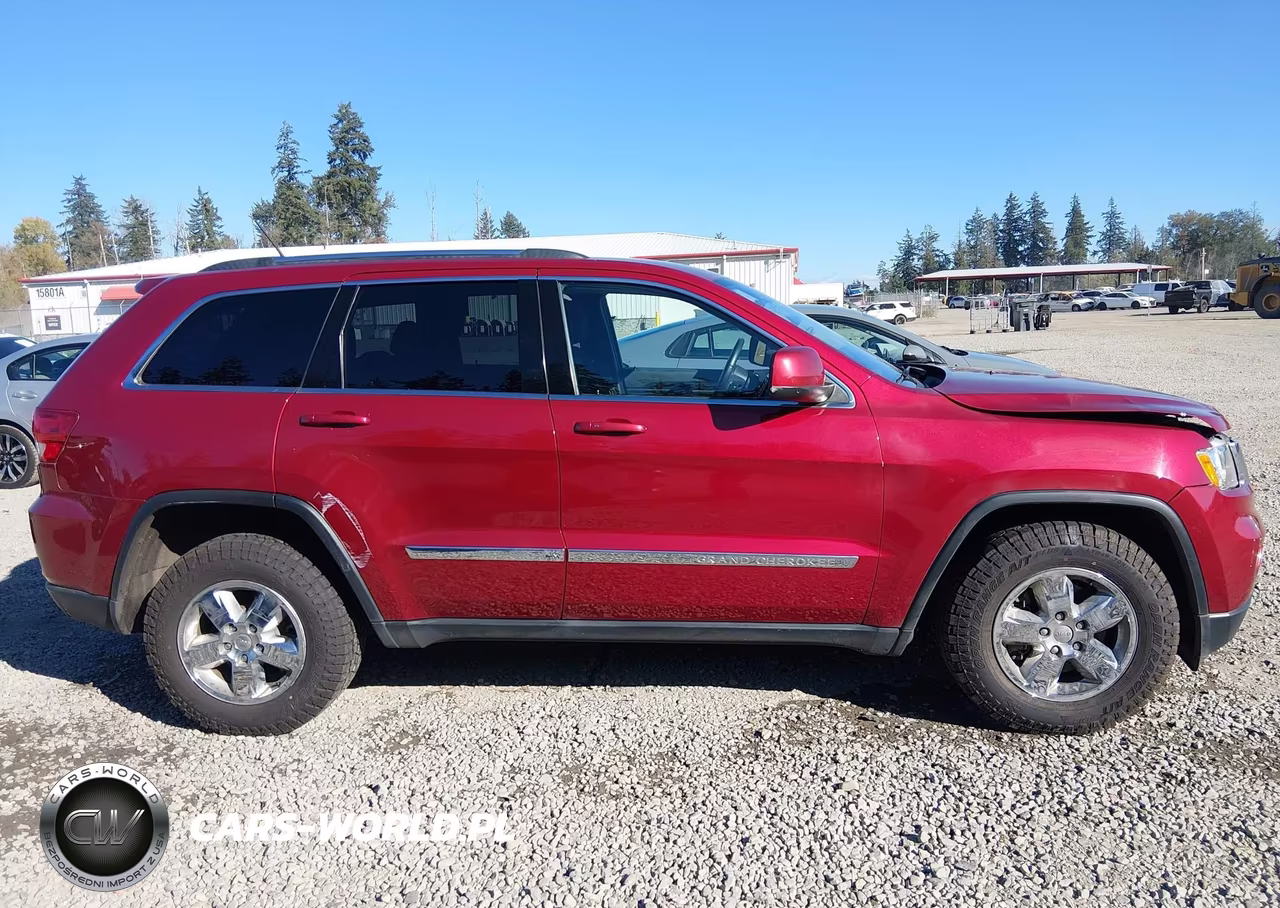 2012 Jeep Grand Cherokee Laredo VIN:1C4RJFAGXCC239111 - 13