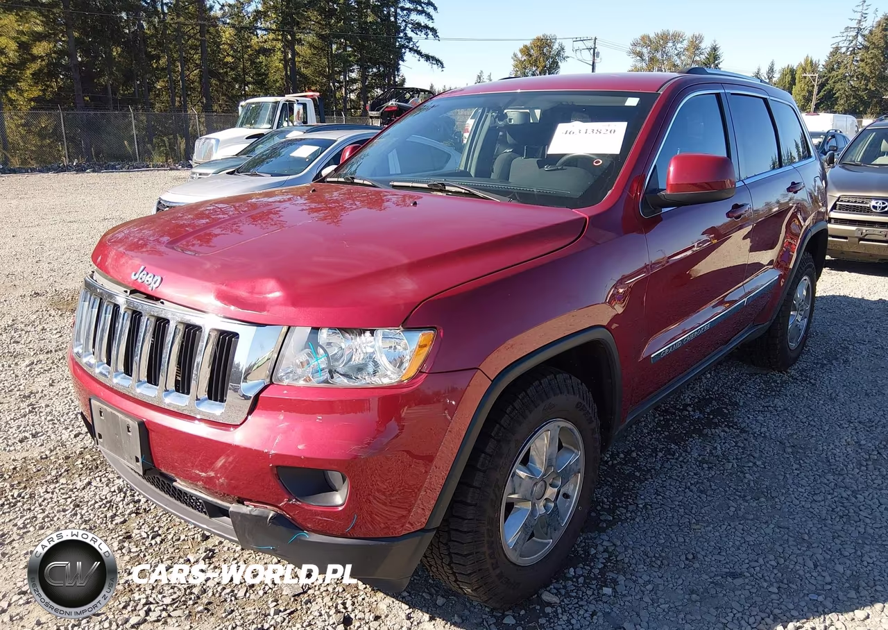 2012 Jeep Grand Cherokee Laredo VIN:1C4RJFAGXCC239111 - 2
