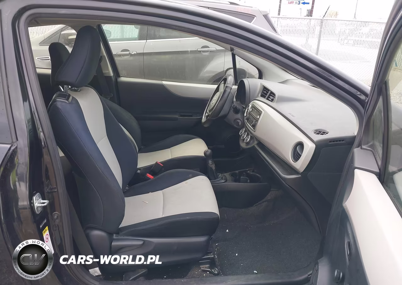 2012 Toyota Yaris VIN:JTDJTUD37CD538053 - 5