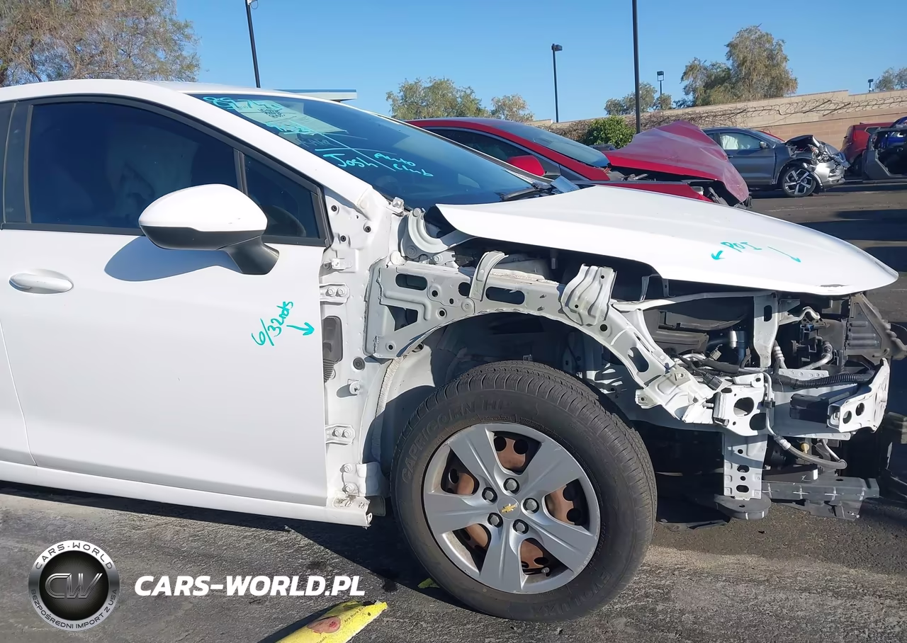 2018 Chevrolet Cruze Ls Auto VIN:1G1BC5SM7J7123034 - 19