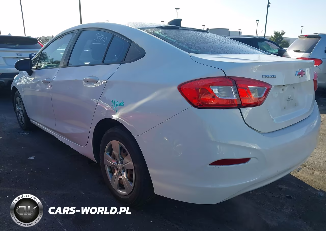 2018 Chevrolet Cruze Ls Auto VIN:1G1BC5SM7J7123034 - 3