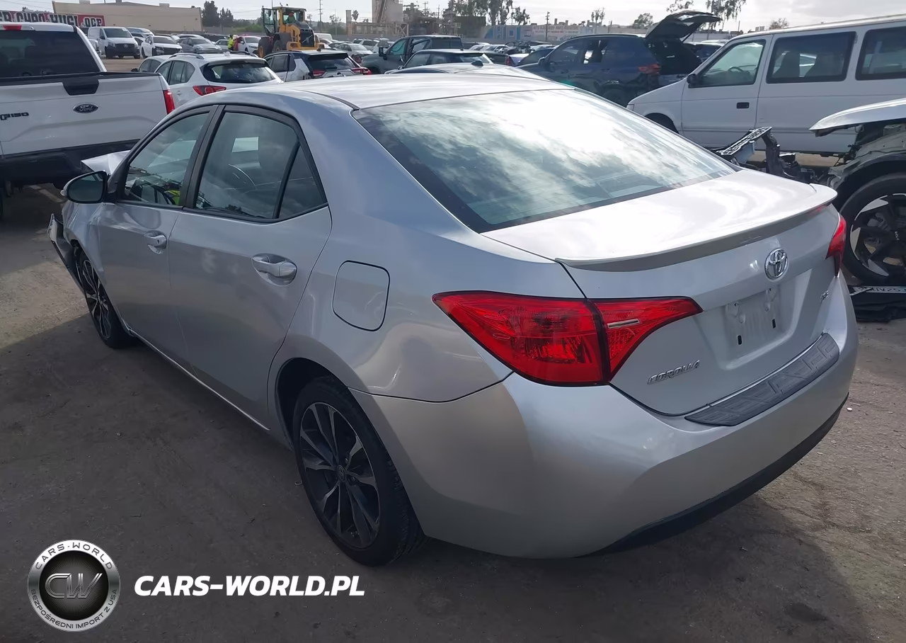 2018 Toyota Corolla Se VIN:2T1BURHE6JC116067 - 3
