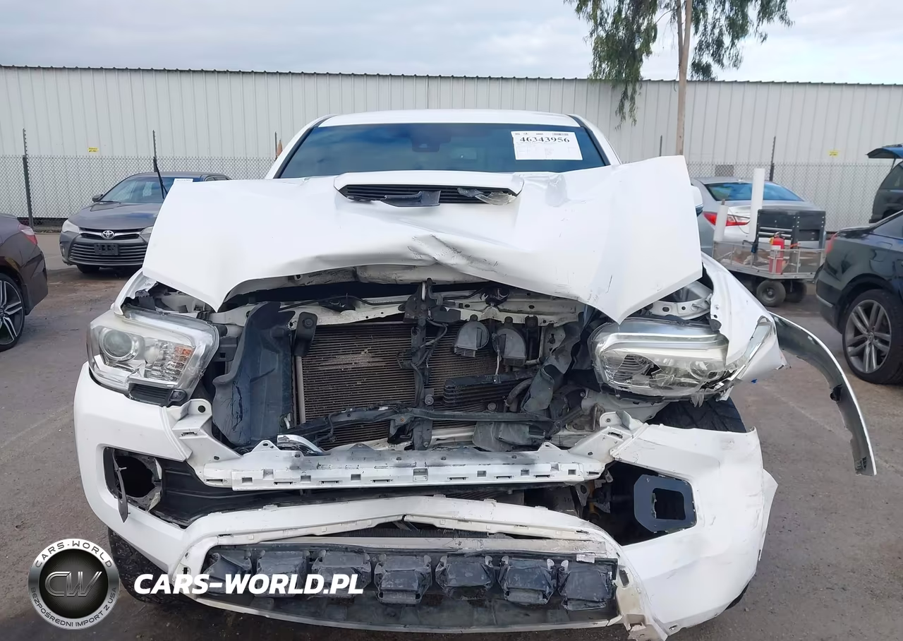 2018 Toyota Tacoma Trd Sport VIN:3TMDZ5BN5JM041428 - 13