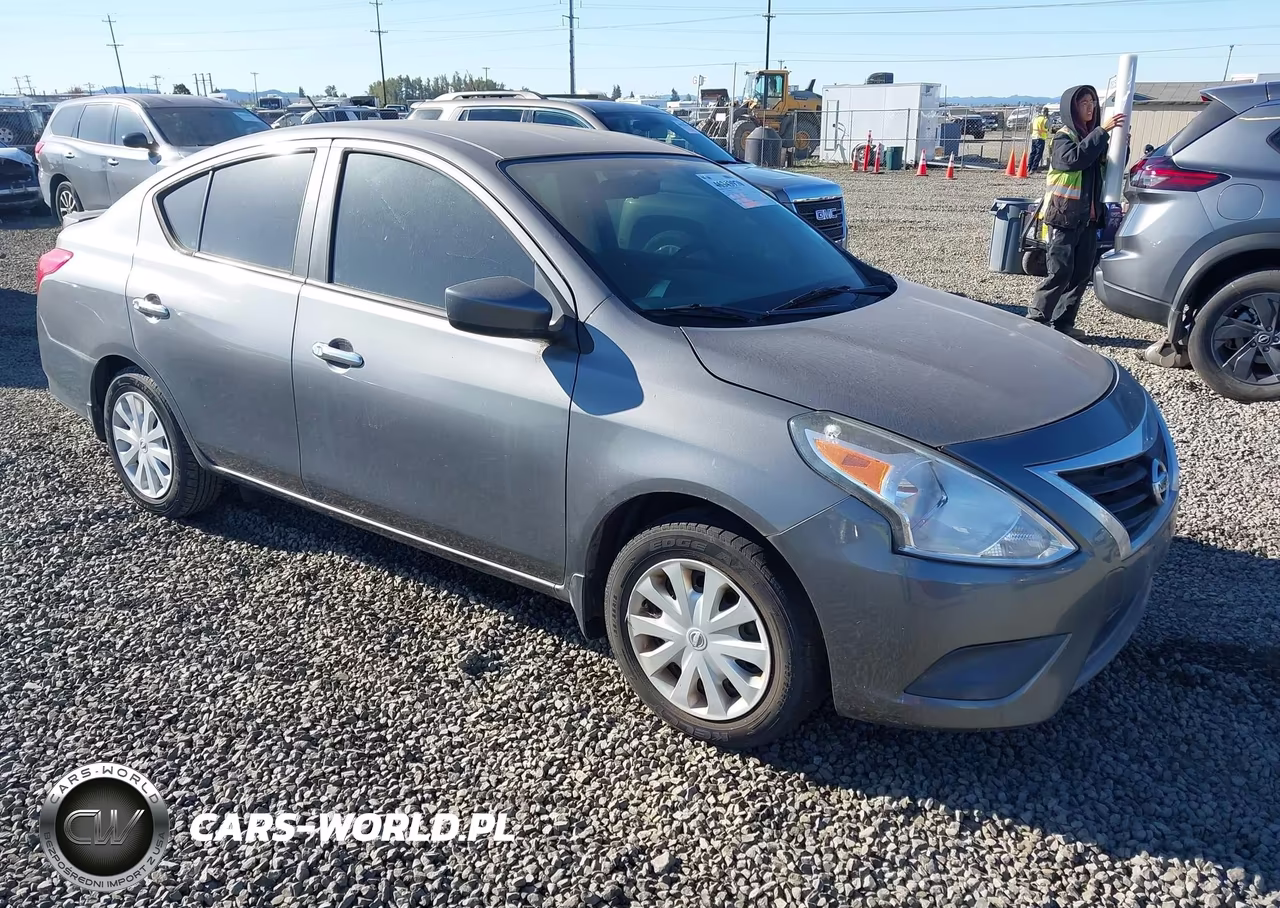 2016 Nissan Versa 1.6 Sv – zdjęcie 1 z 13