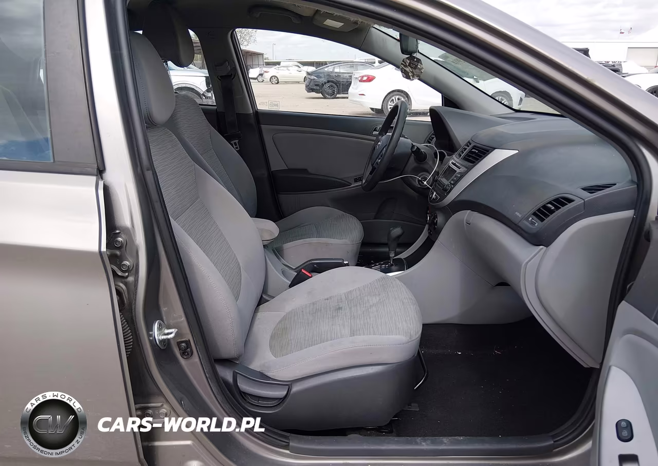 2017 Hyundai Accent Value Edition VIN:KMHCT4AE4HU364489 - 5