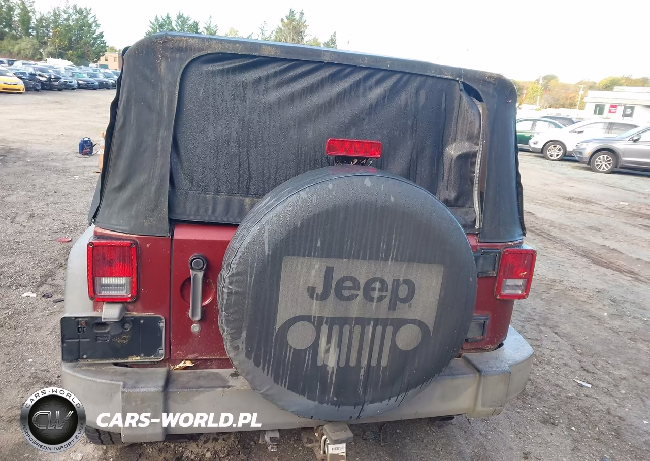2007 Jeep Wrangler Unlimited X VIN:1J4GA39157L145661 - 16