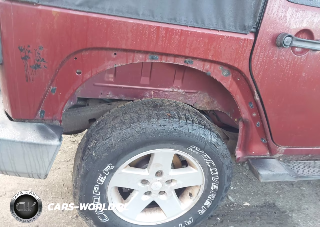 2007 Jeep Wrangler Unlimited X VIN:1J4GA39157L145661 - 6
