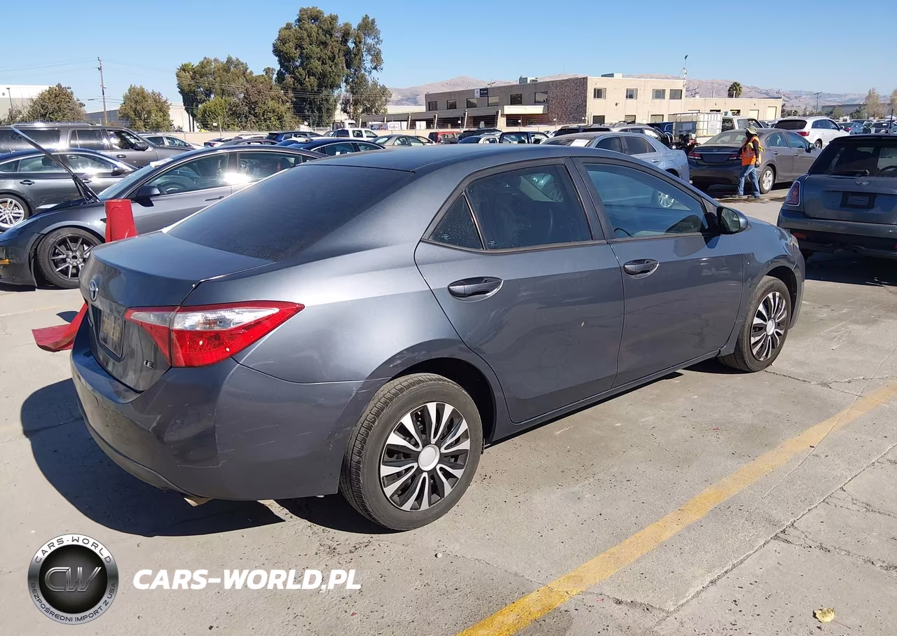 2014 Toyota Corolla Le VIN:5YFBURHE4EP160896 - 4