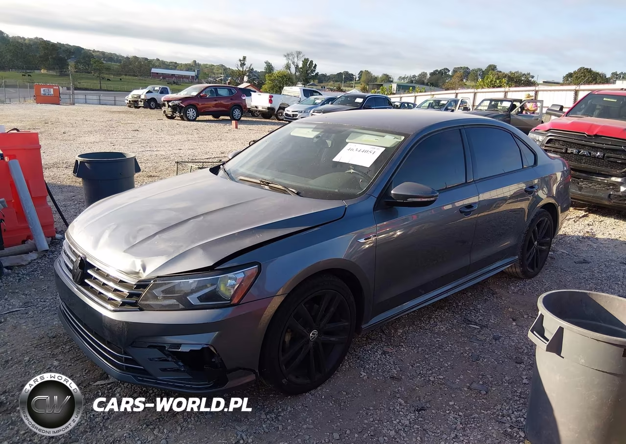 2018 Volkswagen Passat 2.0T R-Line-2.0T S VIN:1VWAA7A31JC020774 - 2