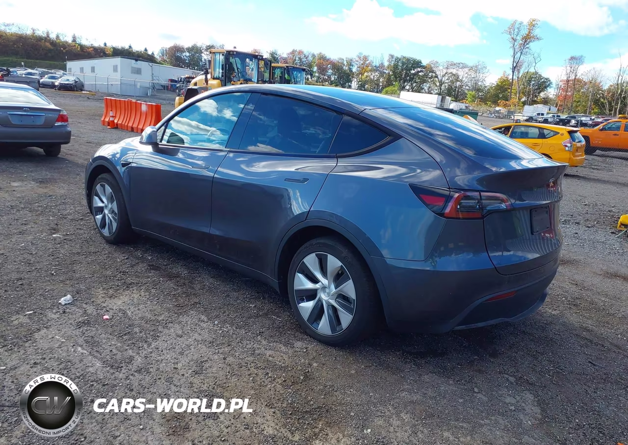 2023 Tesla Model Y Awd-Long Range Dual Motor All-Wheel Drive VIN:7SAYGDEE1PA075960 - 3