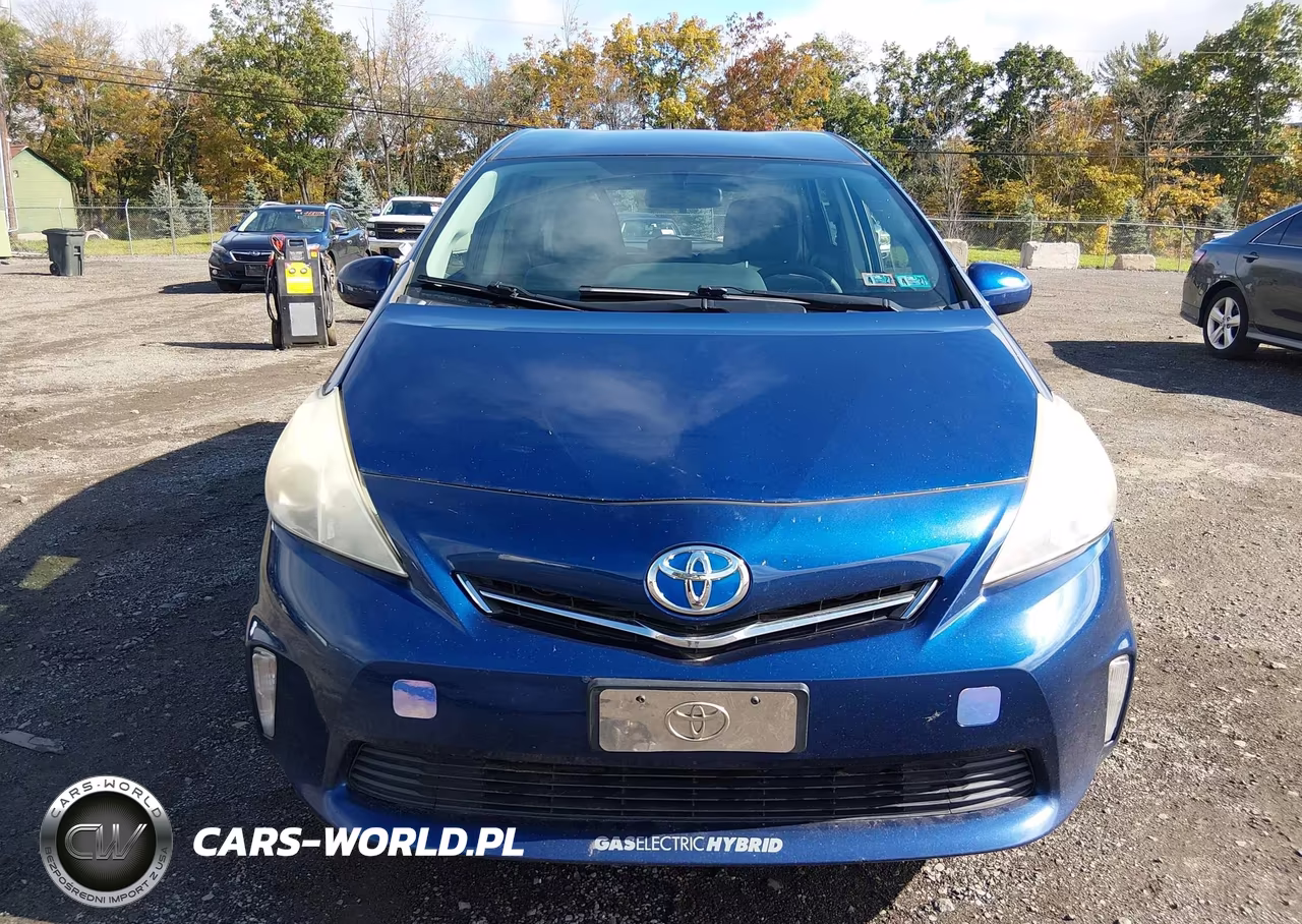 2012 Toyota Prius V Three VIN:JTDZN3EU2C3063013 - 12