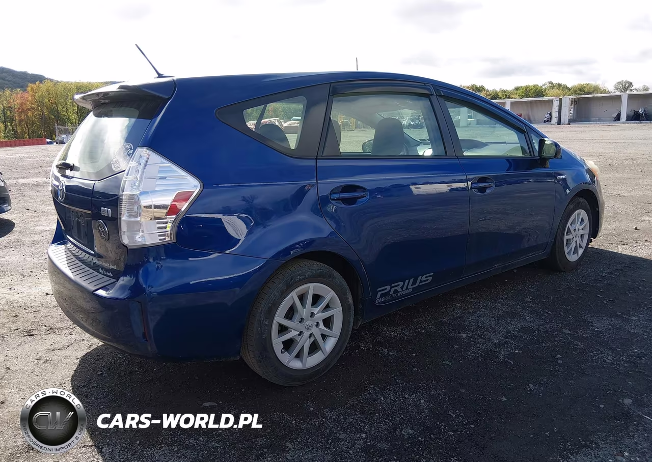 2012 Toyota Prius V Three VIN:JTDZN3EU2C3063013 - 4