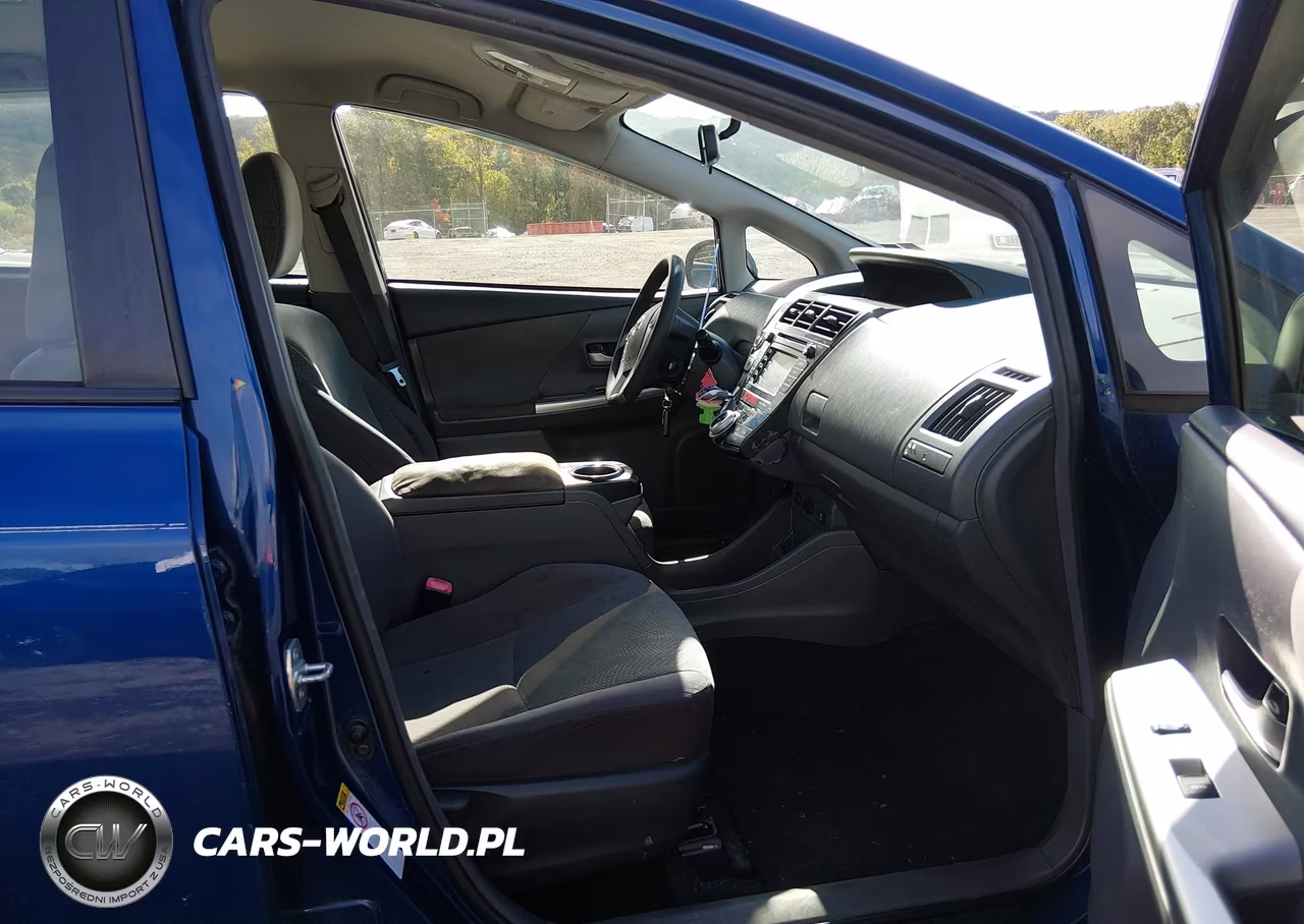 2012 Toyota Prius V Three VIN:JTDZN3EU2C3063013 - 5