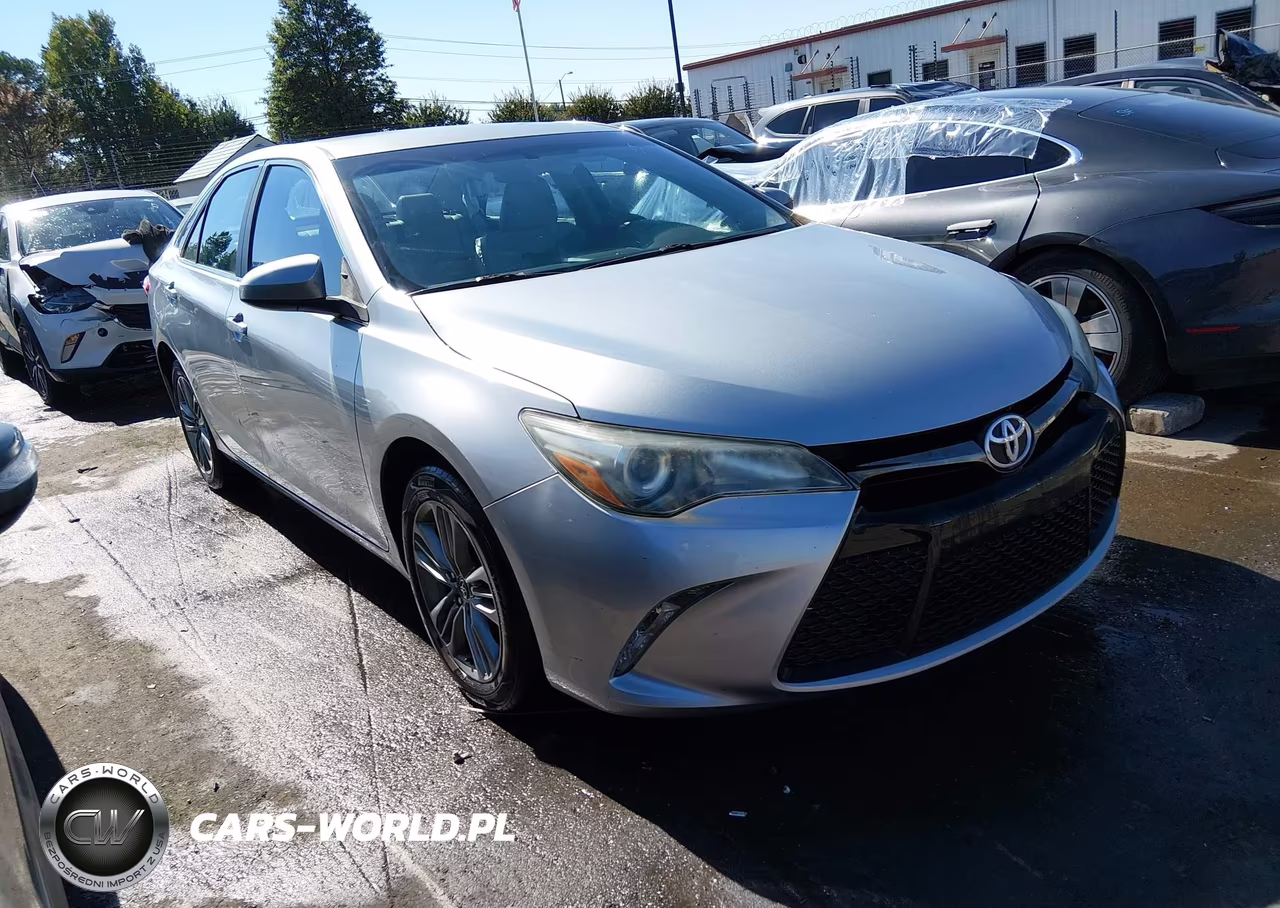 2016 Toyota Camry Se – zdjęcie 1 z 17