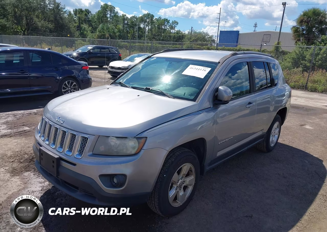 2016 Jeep Compass Latitude VIN:1C4NJCEA9GD715299 - 2