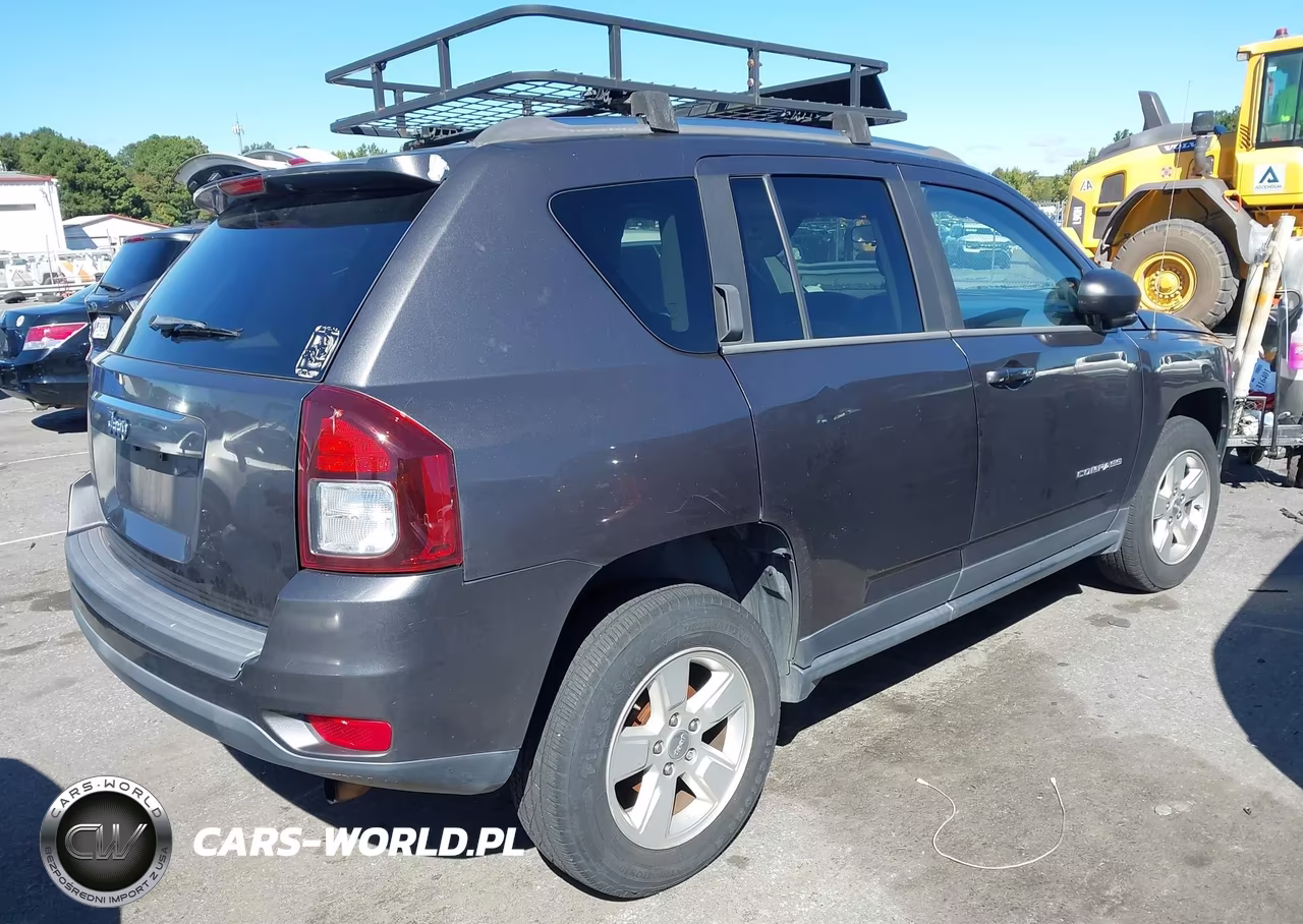 2014 Jeep Compass Sport VIN:1C4NJCBA1ED844624 - 4