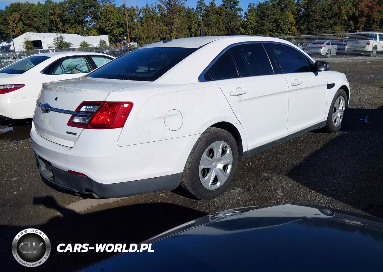 2015 Ford Police Interceptor VIN:1FAHP2L86FG149367 - 4
