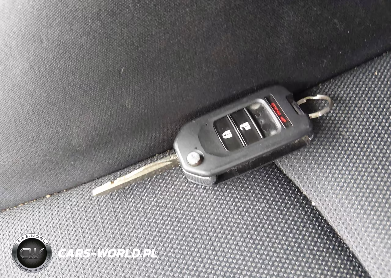 2010 Mazda Mazda3 S Sport VIN:JM1BL1H62A1113507 - 11
